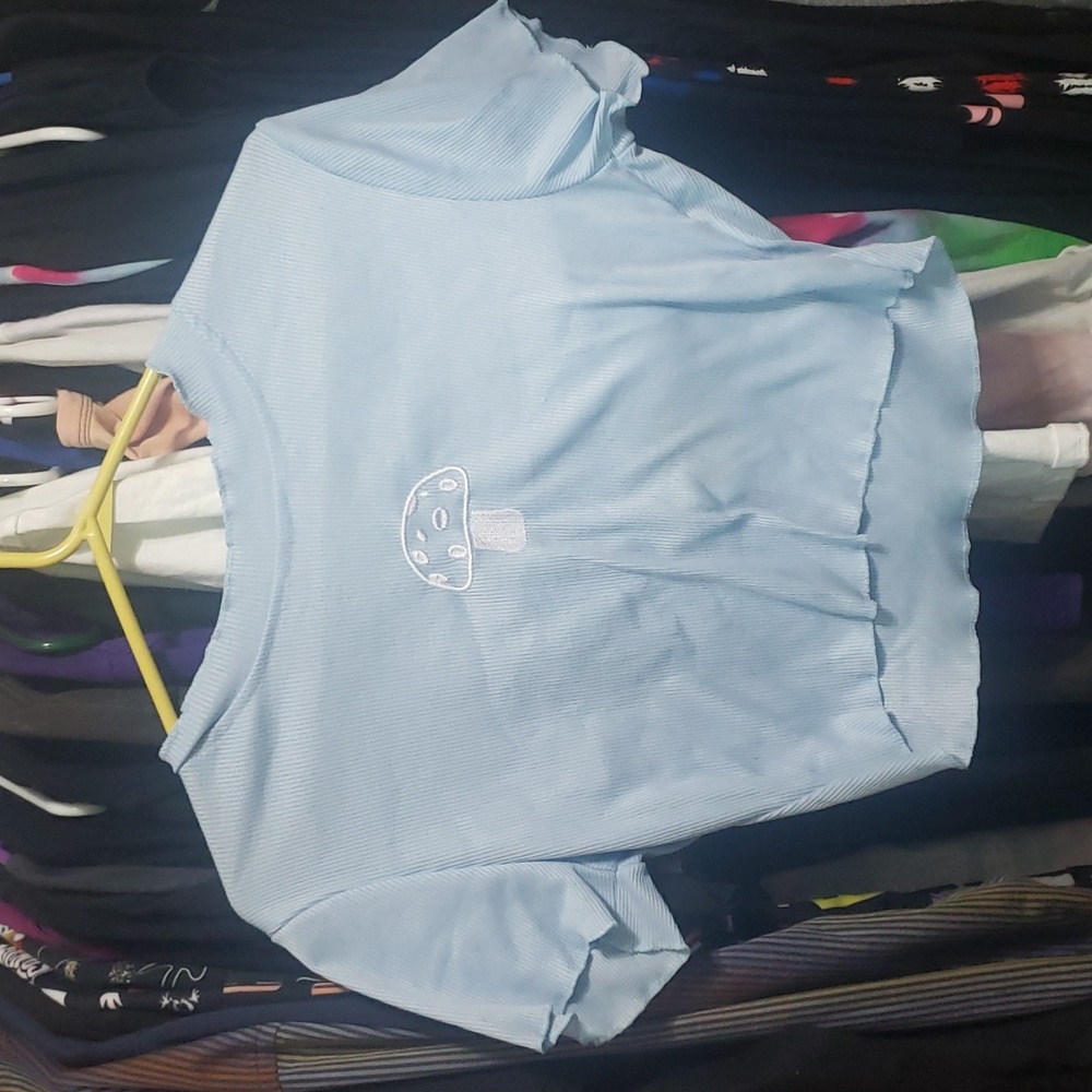 Romwe L 8/10 Blue Mushroom Crop Top